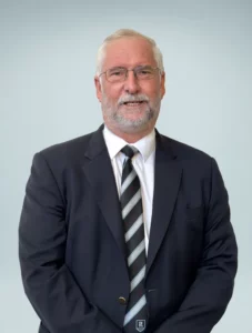 Portrait of Dr Darren Waters
