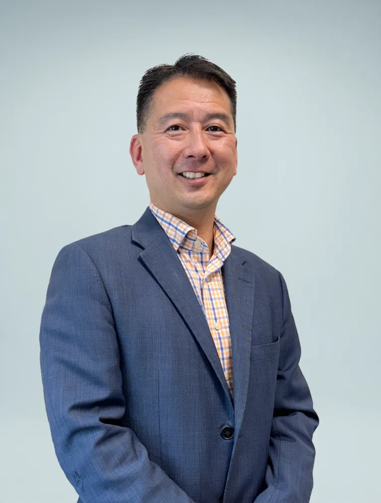 Portrait of Dr Meng Ling